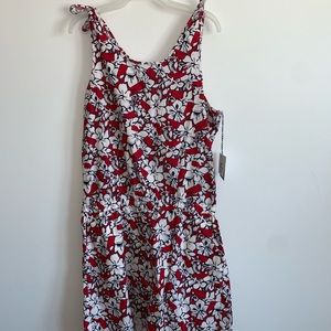 Brand new vineyard vines romper!